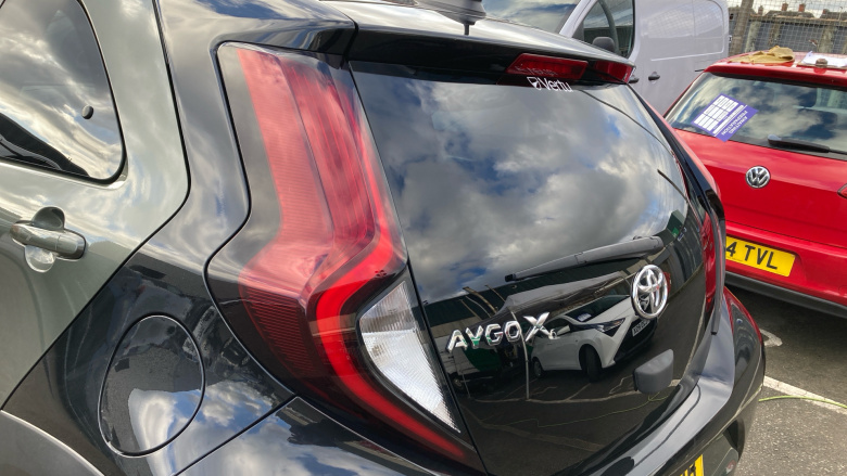 Toyota Aygo X 1.0 VVT-i Edge 5dr Auto Petrol Hatchback